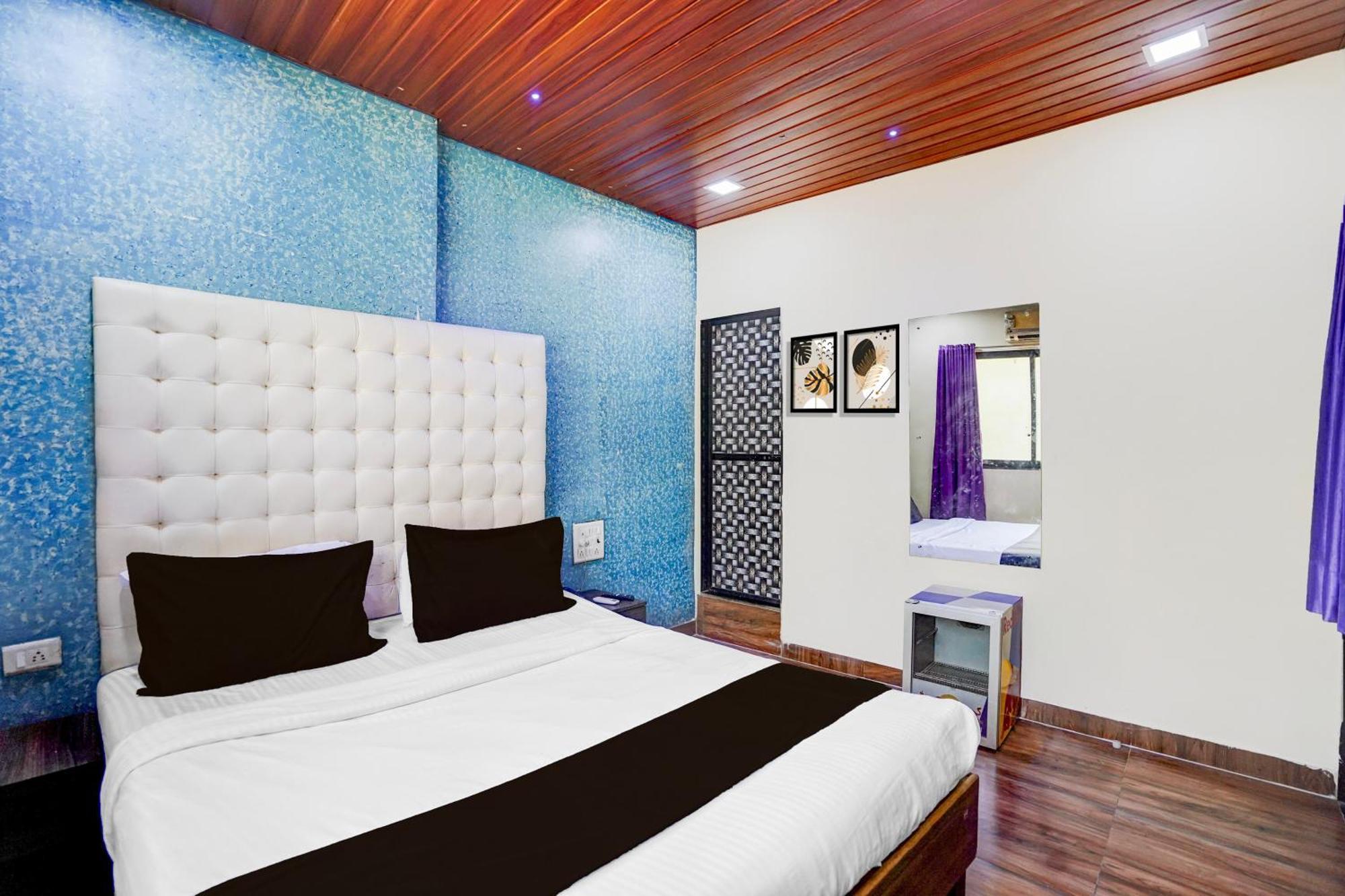 Hotel O The Om Sai Residency Mumbai Bagian luar foto