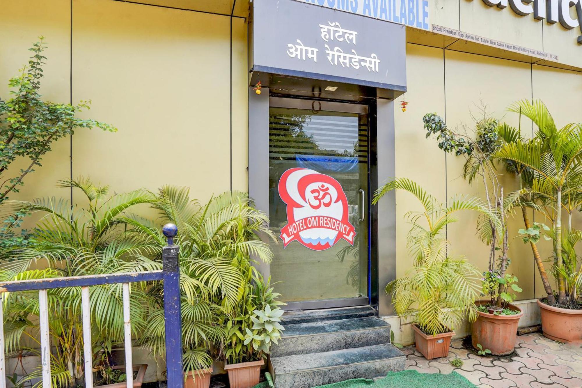Hotel O The Om Sai Residency Mumbai Bagian luar foto